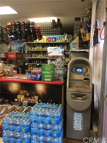 1220 W 9th St, Merced, CA 95341